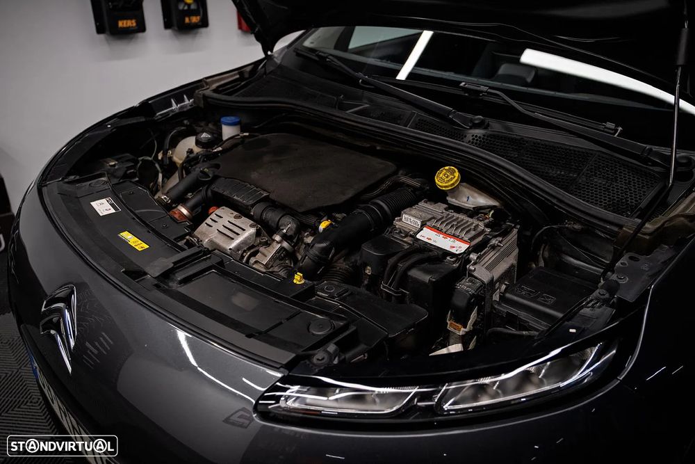 Citroën C4 Cactus 1.2 PureTech Shine - 6