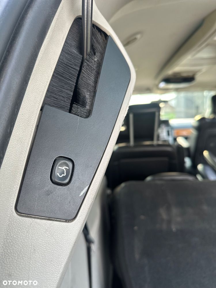 Chrysler Grand Voyager 2.8 CRD Limited - 17