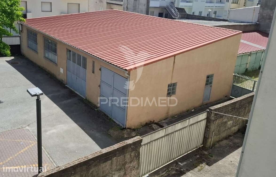 Armazém, estacionamento coberto na Guarda. - Grande imagem: 3/11