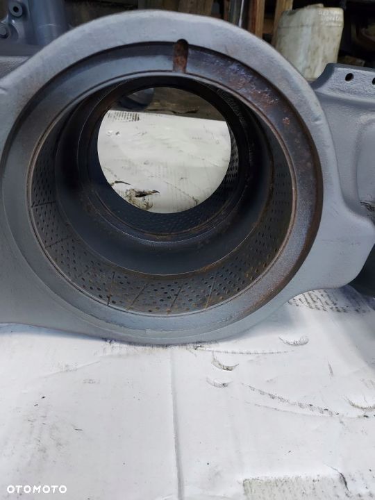 WSPORNIK ZAWIESZENIA OSI PRZÓD FENDT VARIO 716 - 4