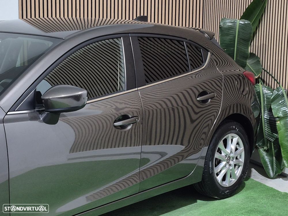 Mazda 3 Hatchback 2014 photo 4