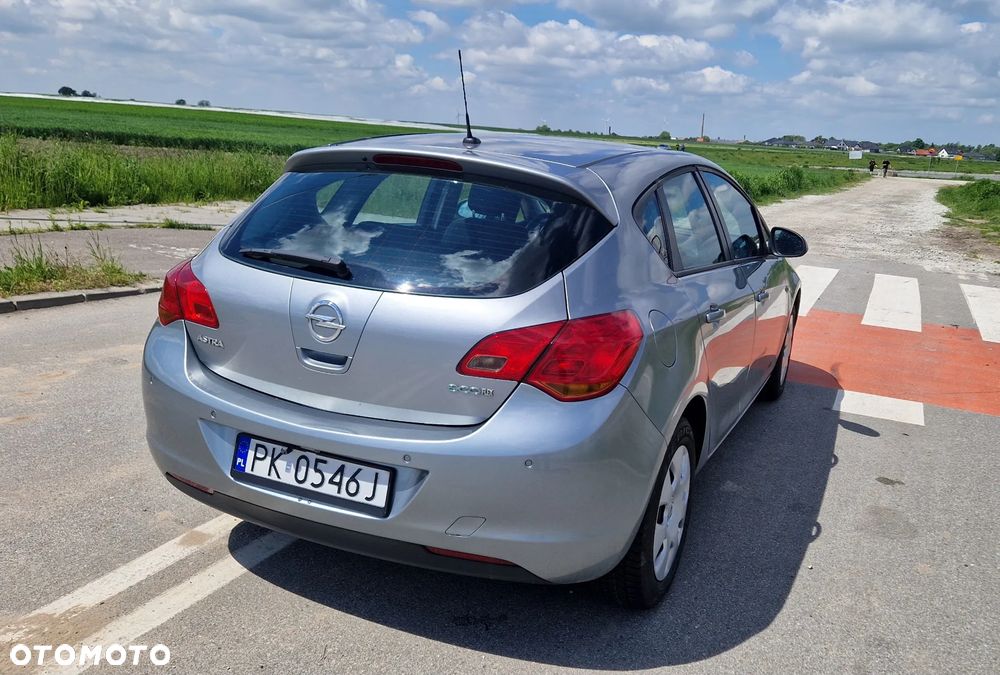 Opel Astra 1.4 Cosmo - 7