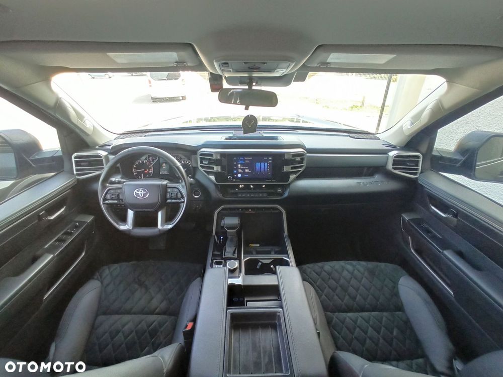 Toyota Tundra - 16