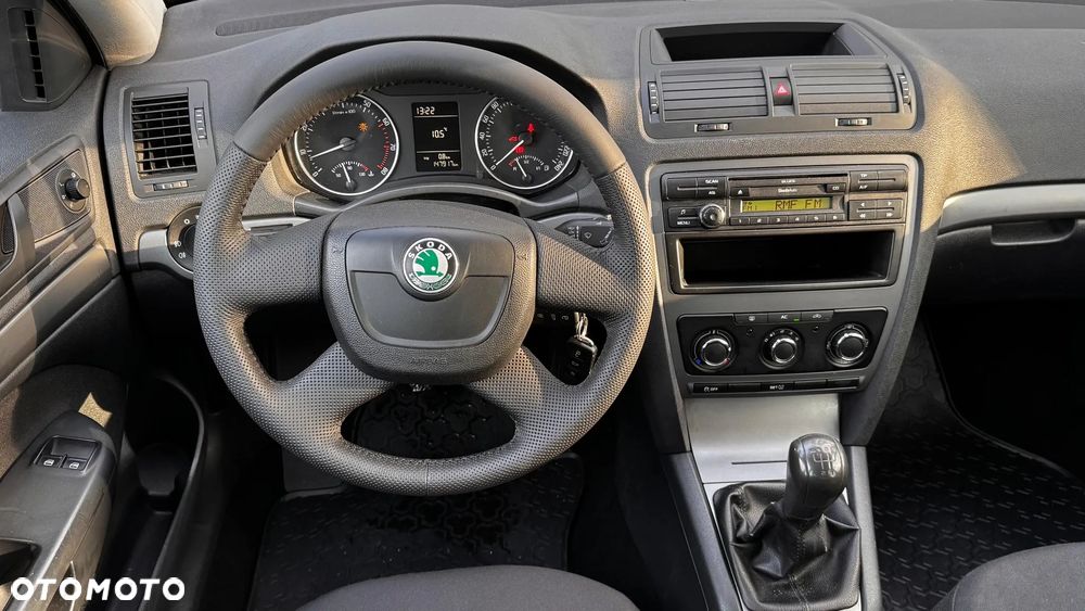 Skoda Octavia 1.6 Style - 12