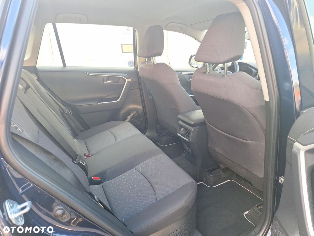 Toyota RAV4 - 10