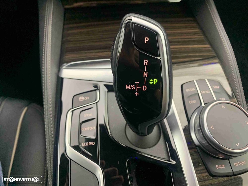 BMW 520 d Line Luxury Auto - 4