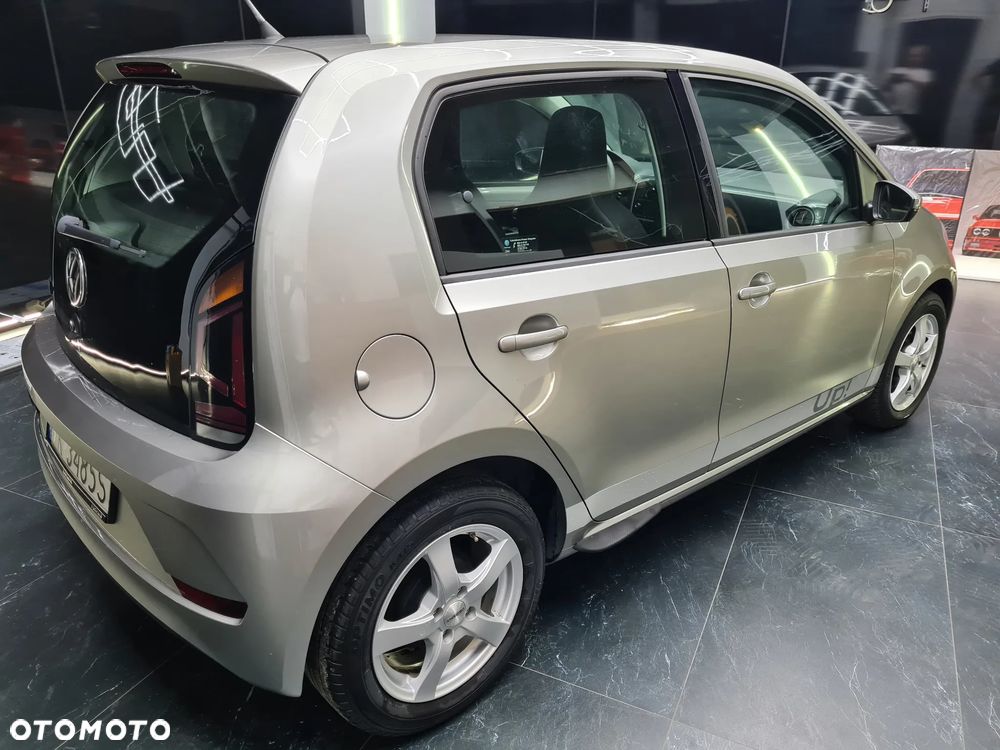 Volkswagen up! 1.0 move - 31