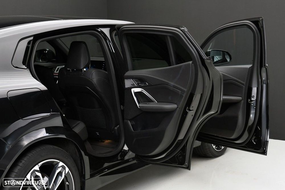 BMW iX2 xDrive30 - 12