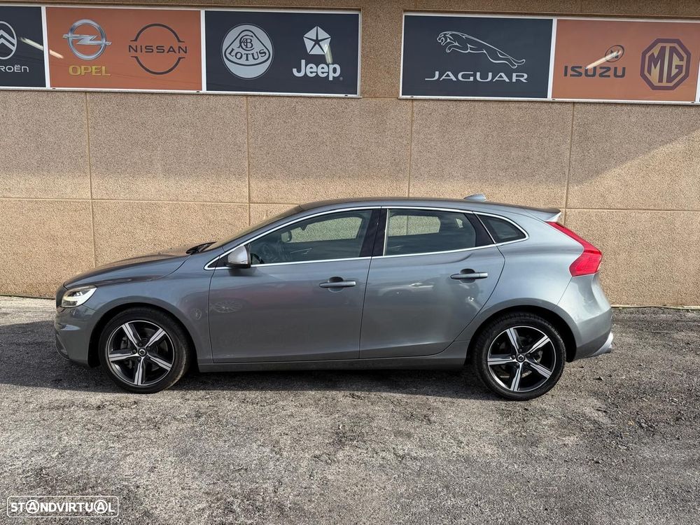 Volvo V40 2.0 D3 R-Design Geartronic - 1