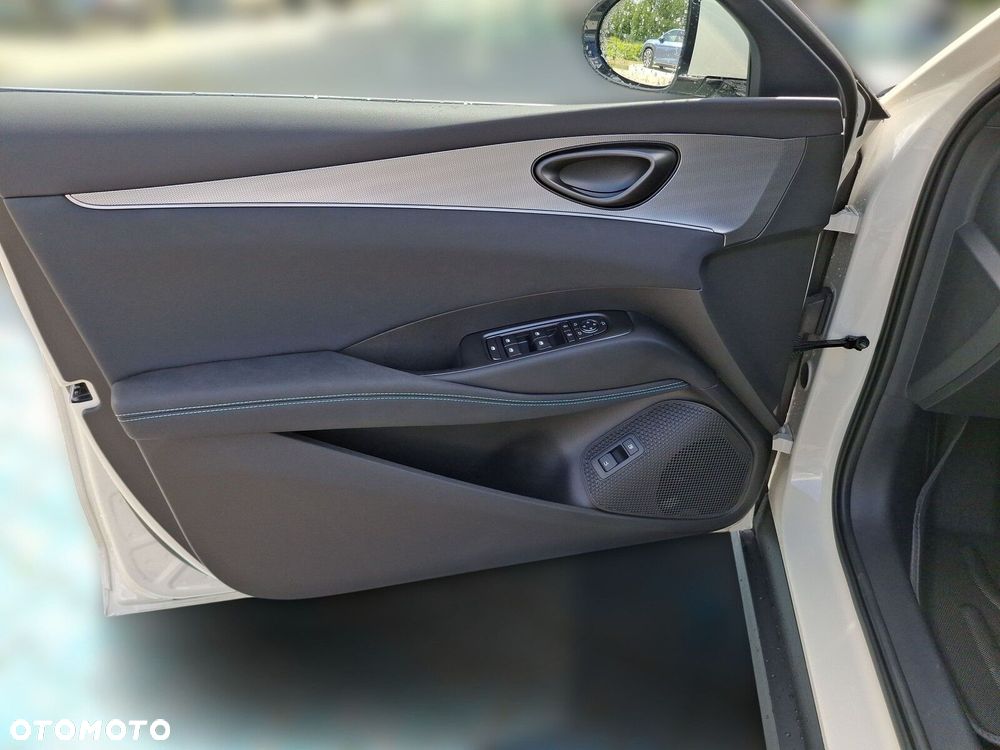 BYD Seal 6 - 12