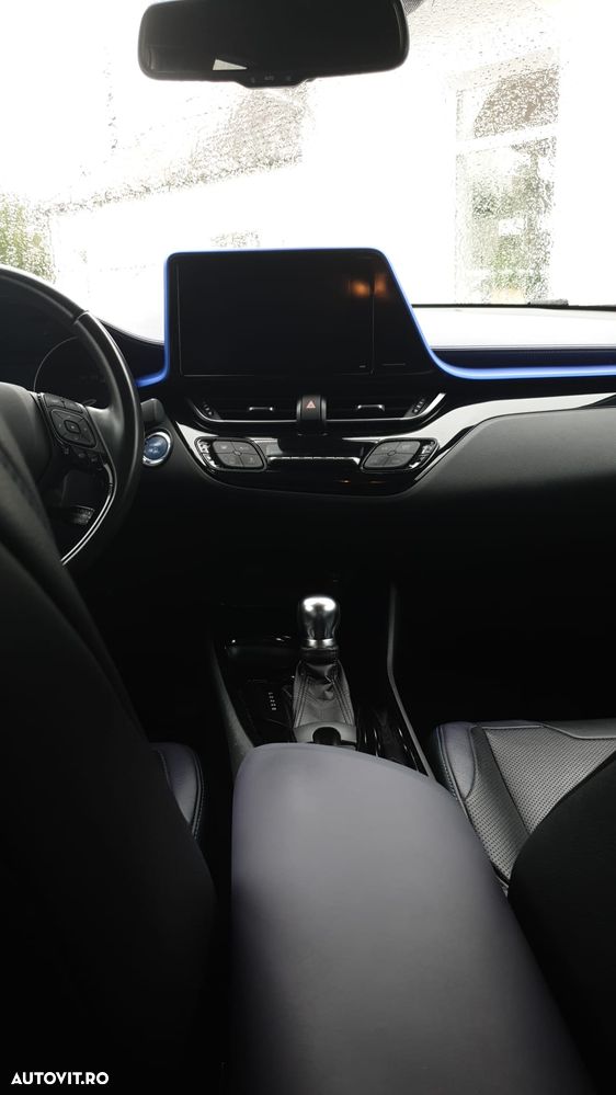 Toyota C-HR Style - 4