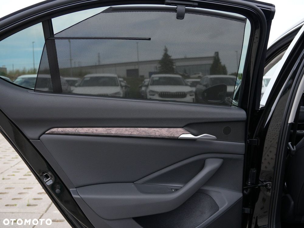 Skoda Superb 2.0 TDI SCR 4x4 L&K DSG - 36