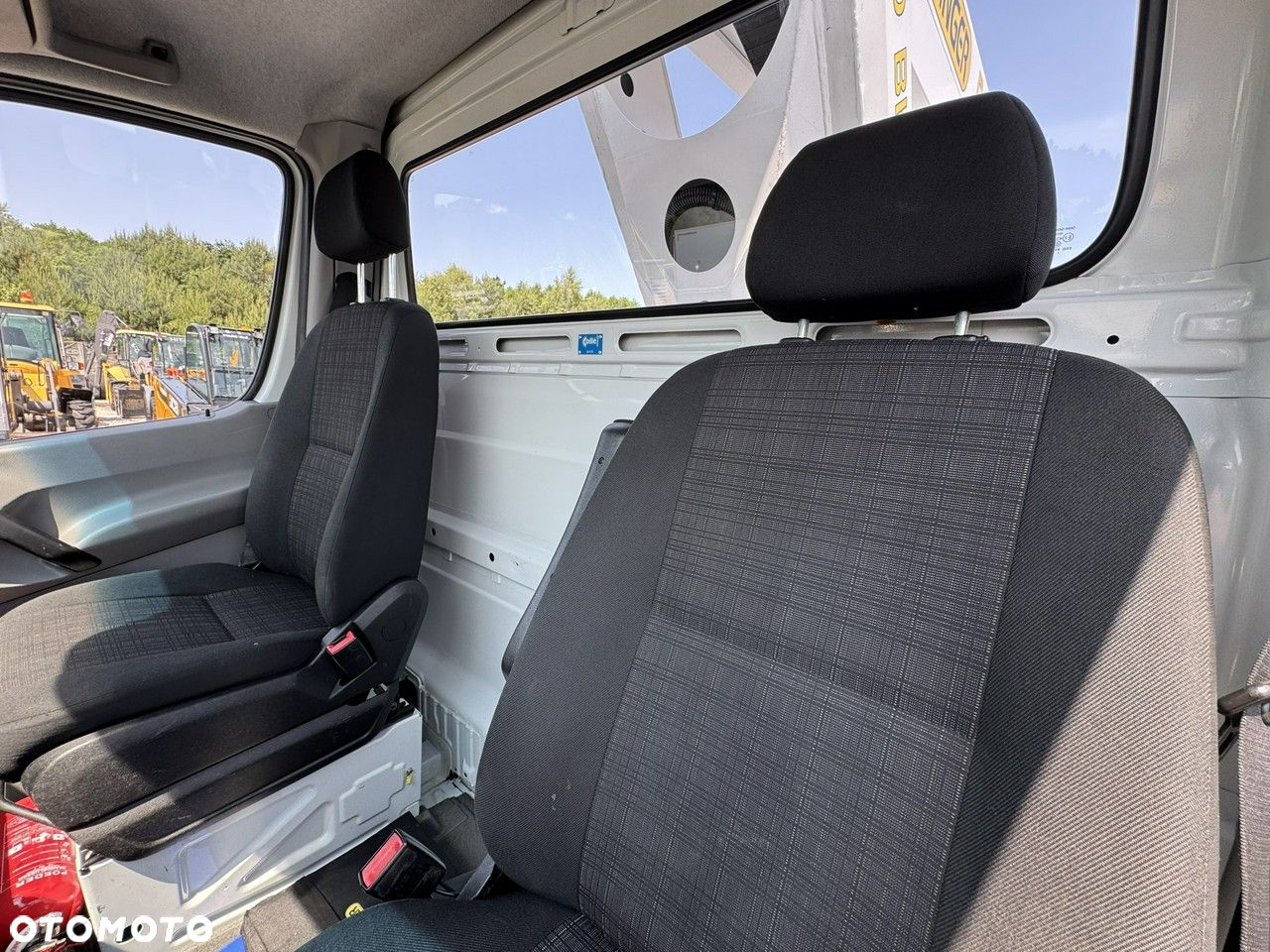 Mercedes-Benz Sprinter - 27