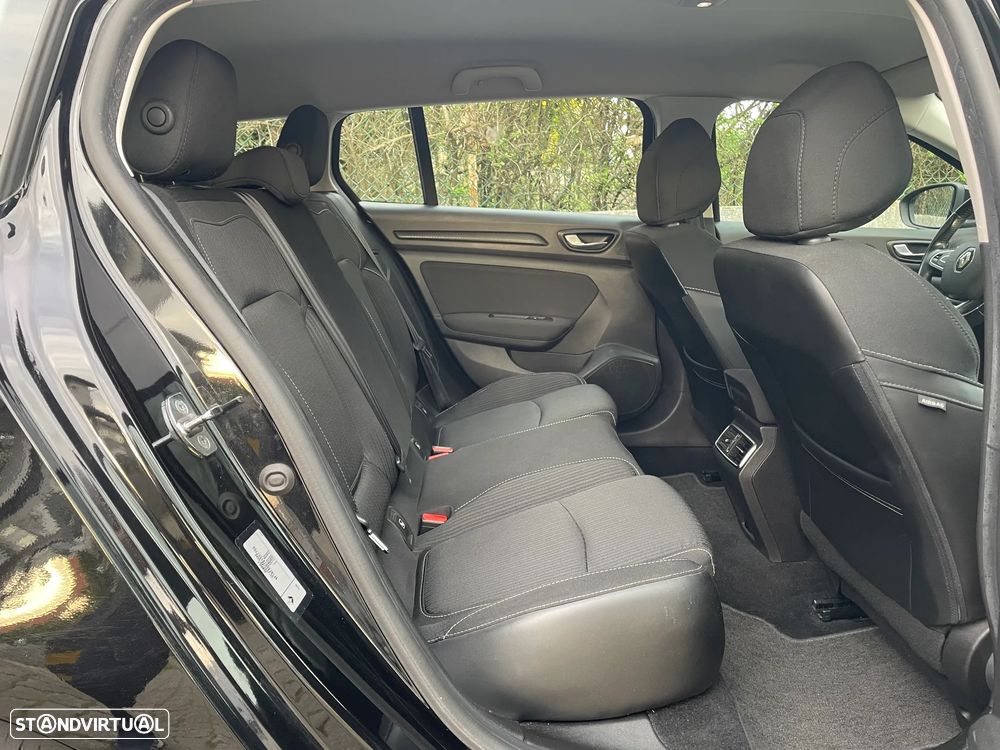 Renault Mégane Sport Tourer 1.5 dCi Intens - 25