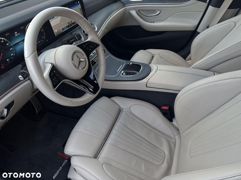 Mercedes-Benz CLS - 10