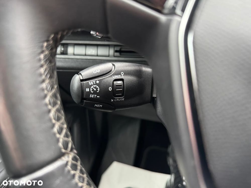 Peugeot 5008 BlueHDi 130 EAT8 Allure - 29