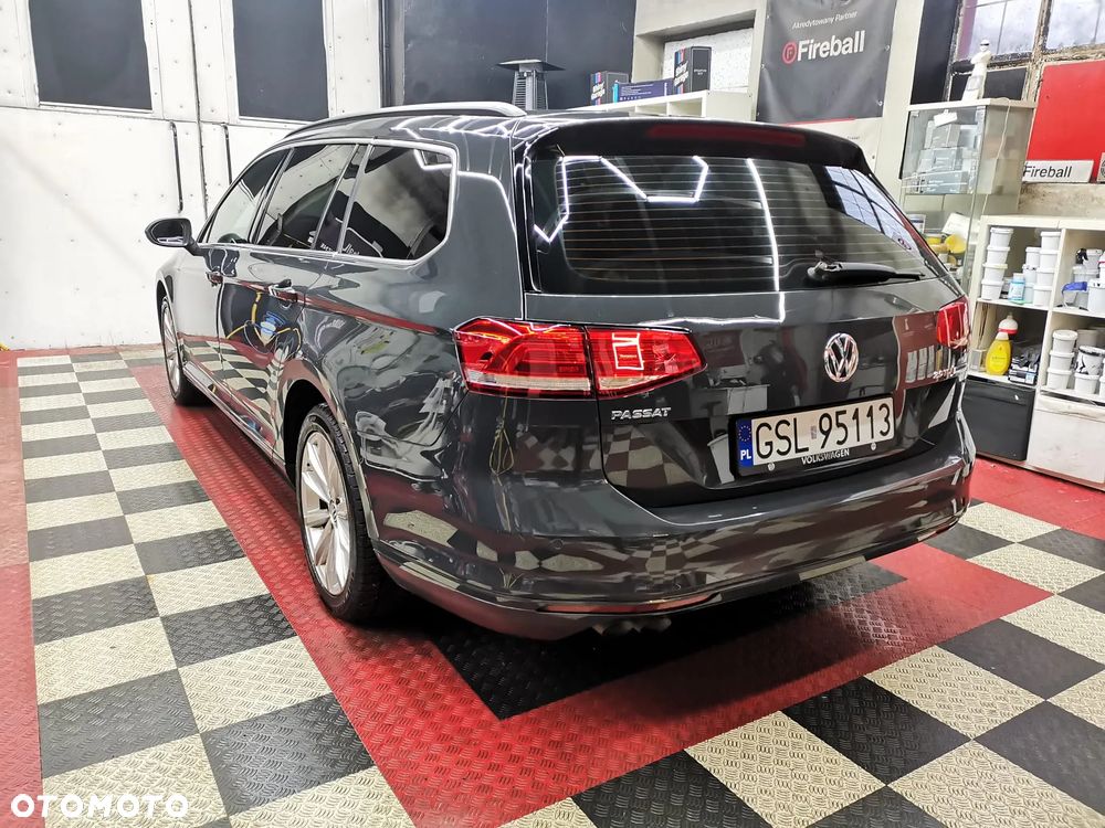 Volkswagen Passat 2.0 TDI SCR DSG Comfortline - 9