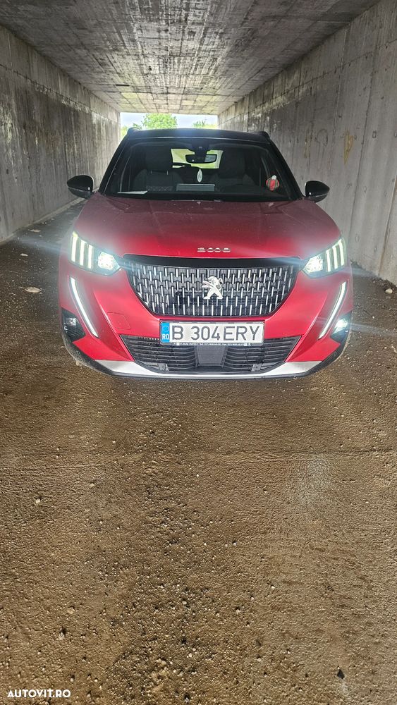 Peugeot 2008 1.2 L PureTech STT GT Line - 1