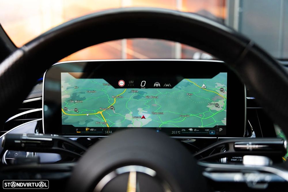 Mercedes-Benz E 300 e AMG Line - 21