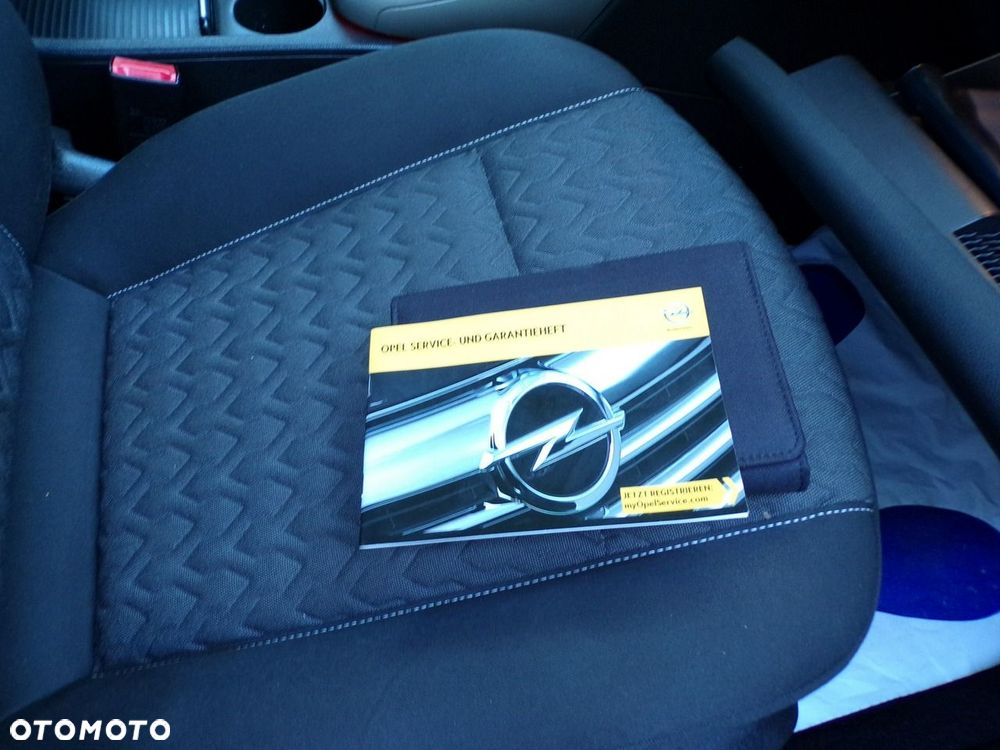 Opel Astra - 25