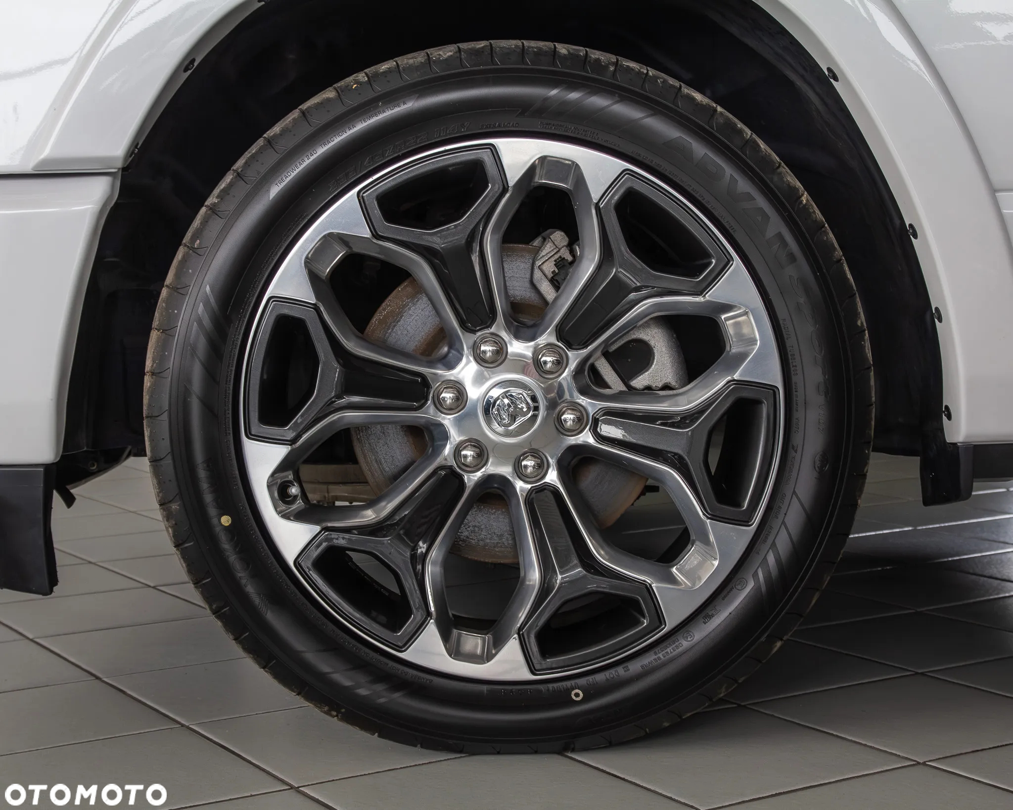 RAM 1500 Crew Cab Limited - 8