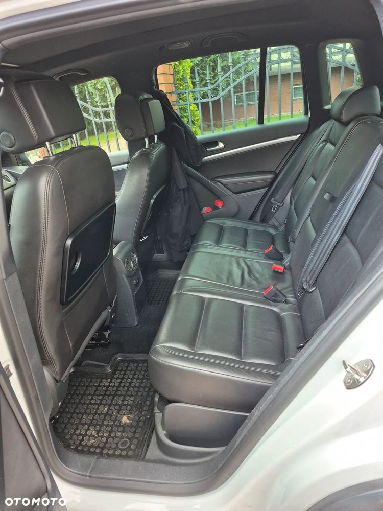 Volkswagen Tiguan 2.0 TDI 4Mot Perfectline R-Style DSG - 10