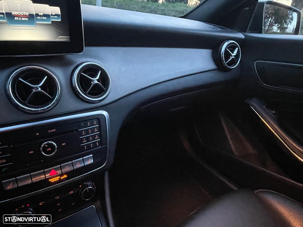 Mercedes-Benz CLA 180 - 24