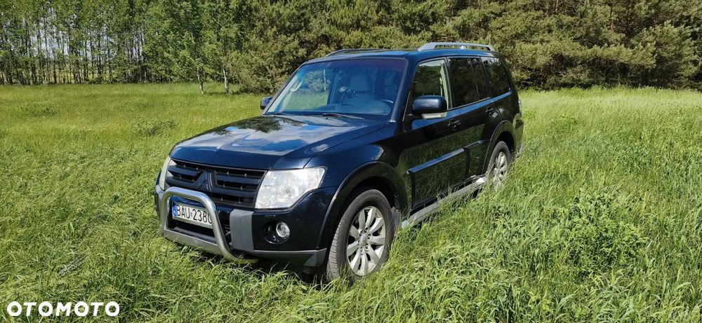 Mitsubishi Pajero - 1