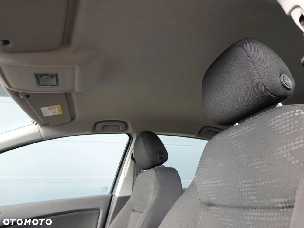 Opel Corsa 1.2 16V Edition / Active - 14
