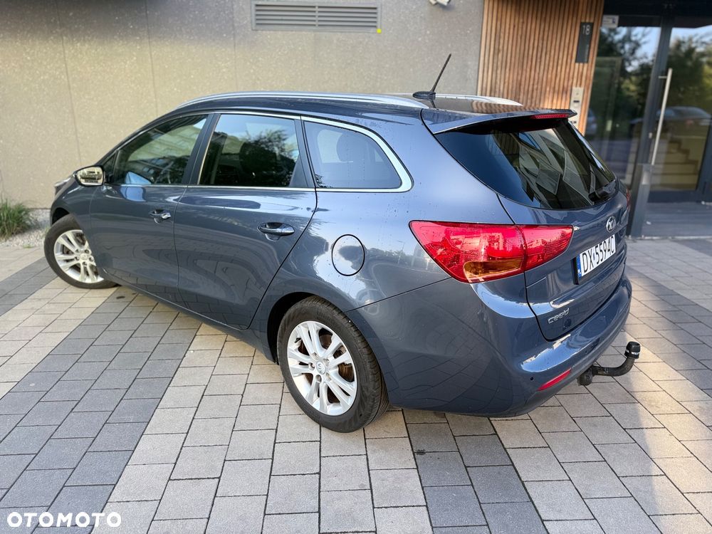 Kia Ceed - 24