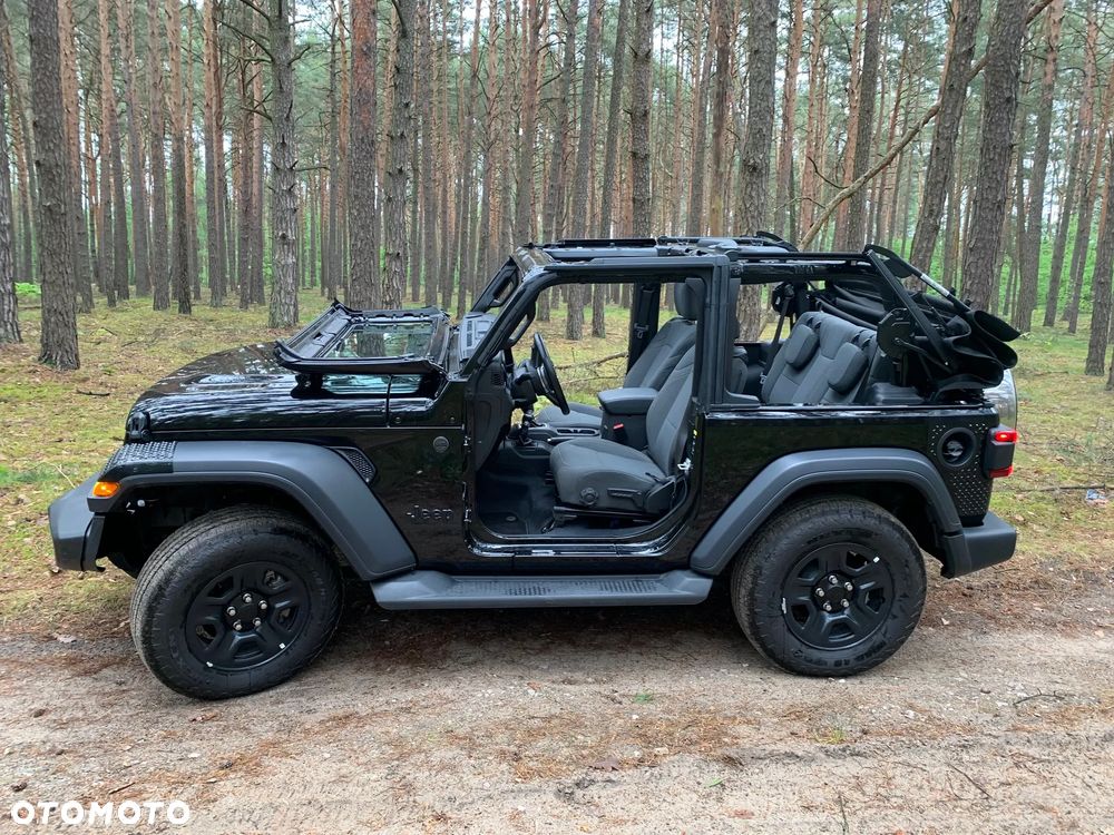 Jeep Wrangler - 3