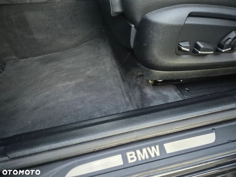 BMW 5GT - 29