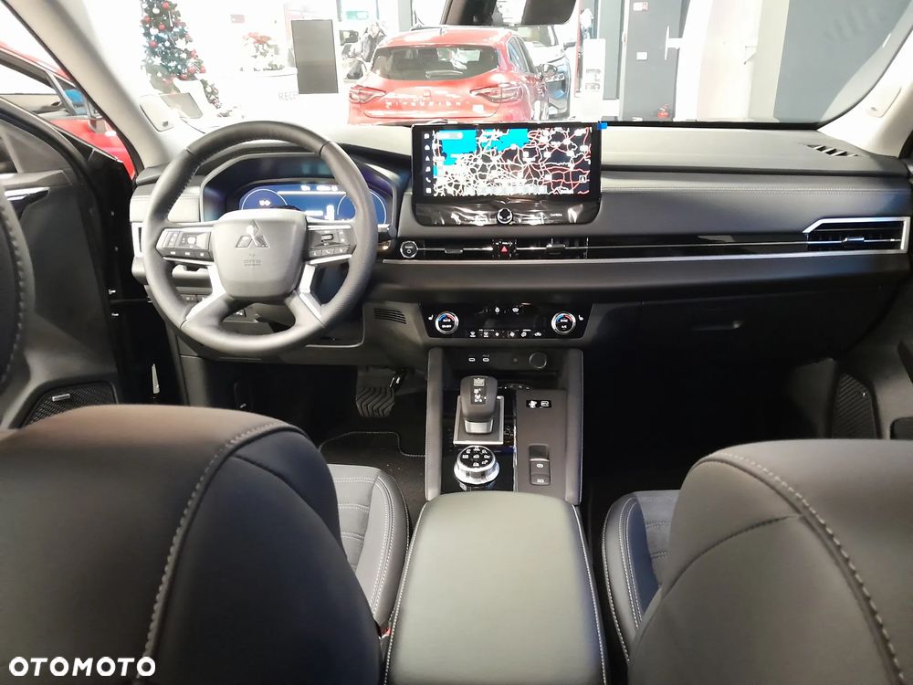 Mitsubishi Outlander Intense - 11