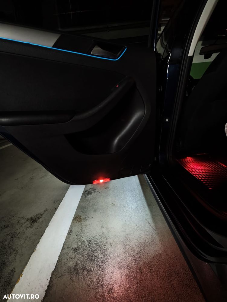 Volkswagen Jetta - 27