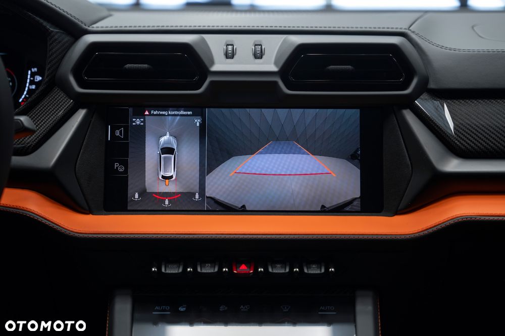 Lamborghini Urus - 21