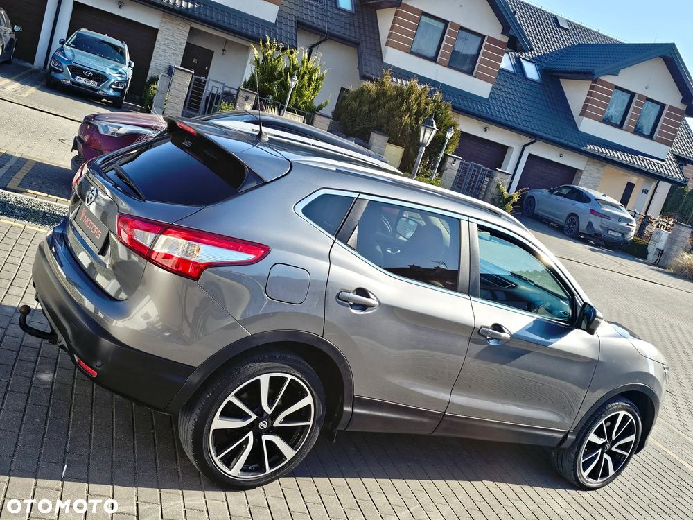 Nissan Qashqai 1.2 DIG-T Tekna EU6 - 18