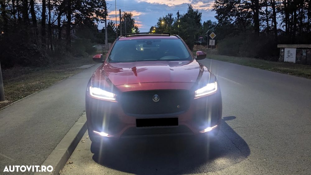 Jaguar F-Pace S AWD - 3