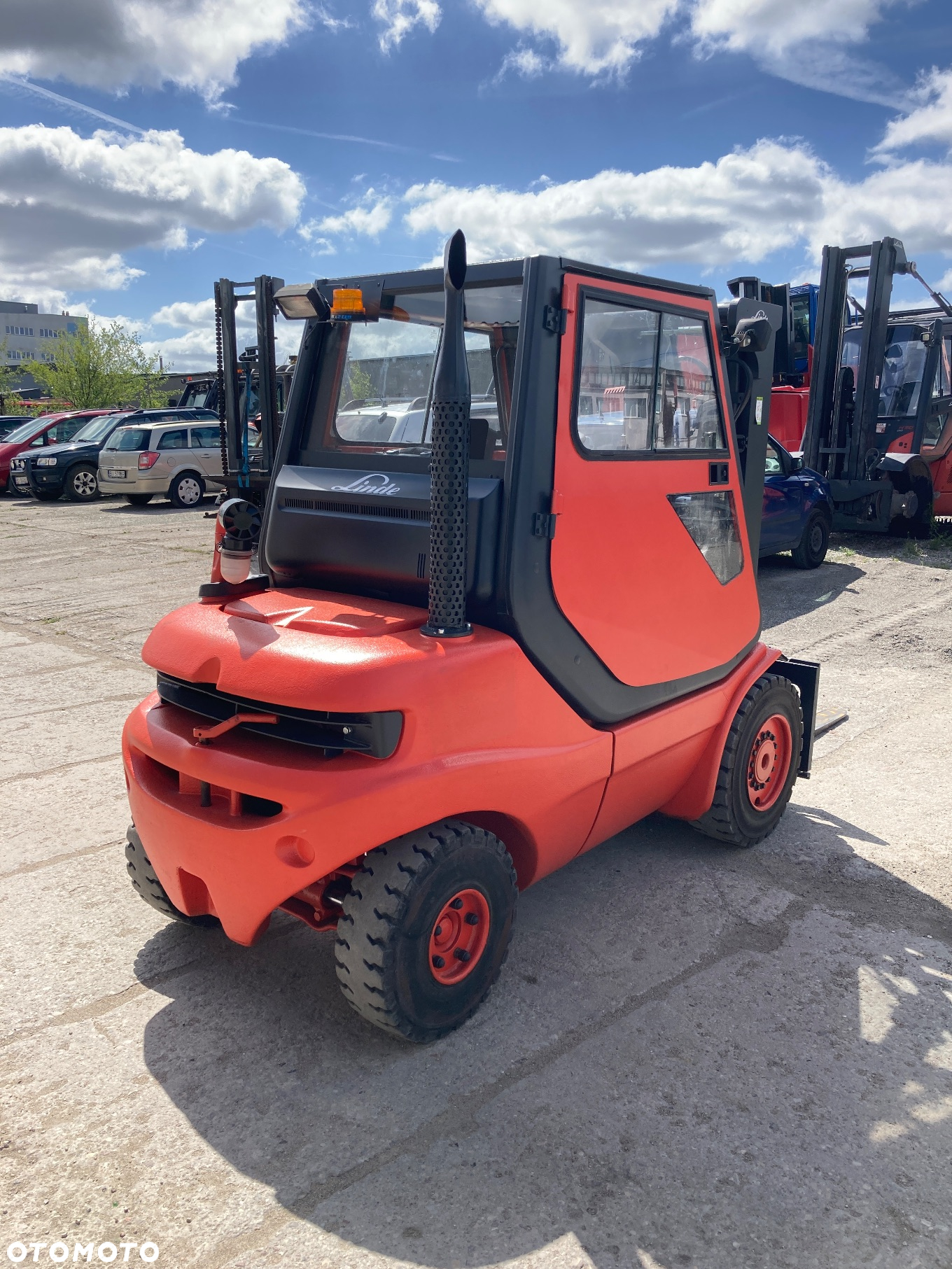 Linde [2000] WÓZEK WIDŁOWY LINDE H30D diesel 3t - 2
