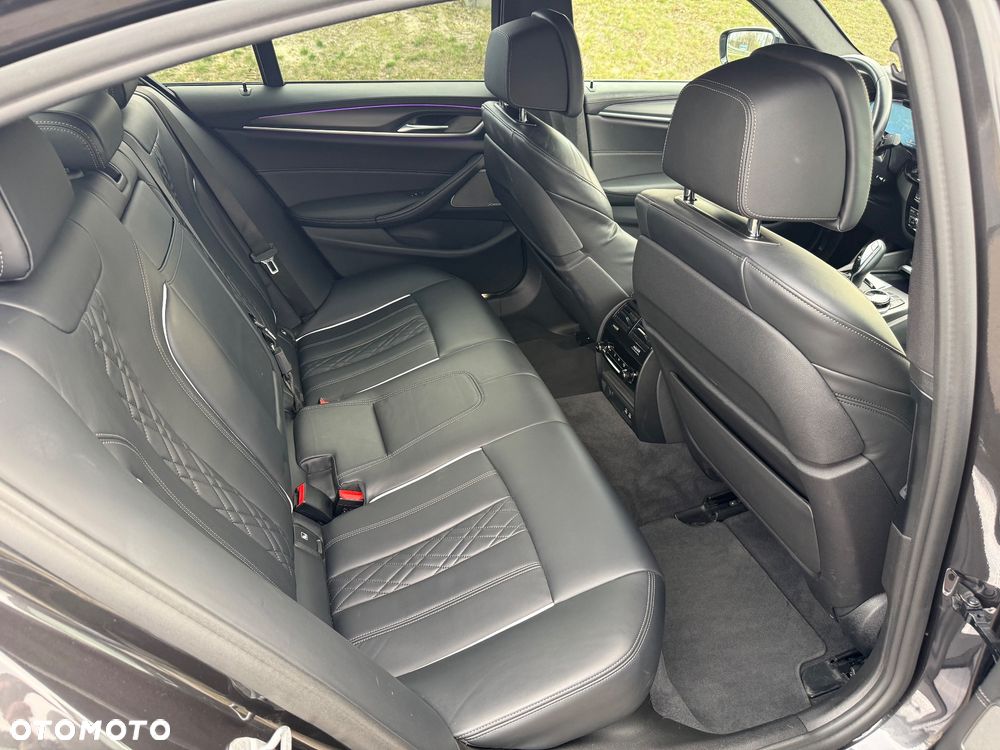 BMW Seria 5 - 21