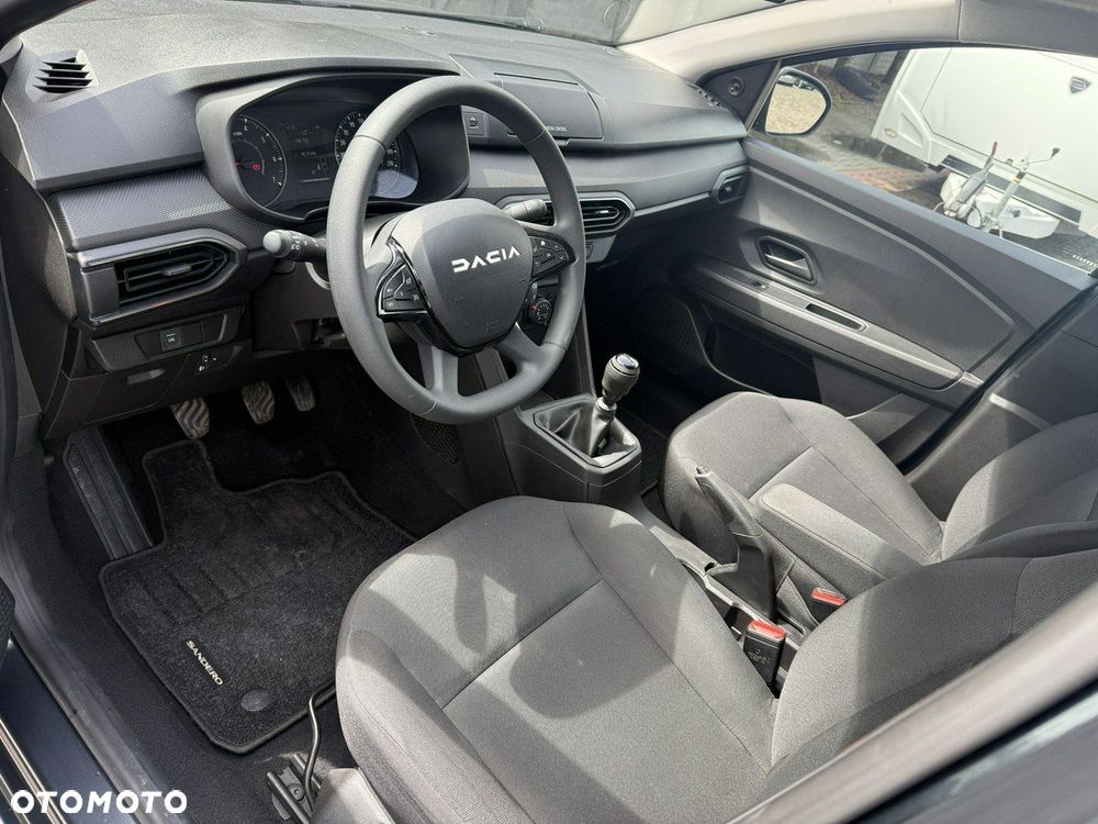 Dacia Sandero - 7