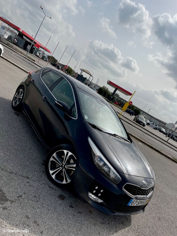 Kia Ceed 1.6 CRDi GT Line - 4