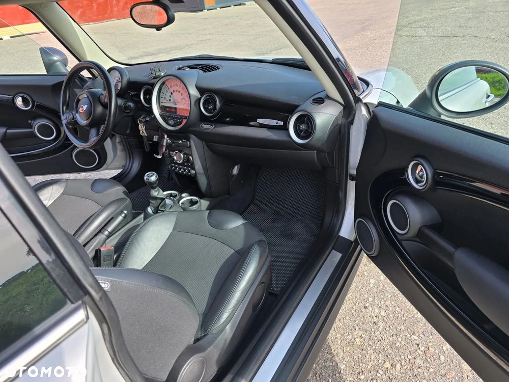 MINI Cooper D - 16