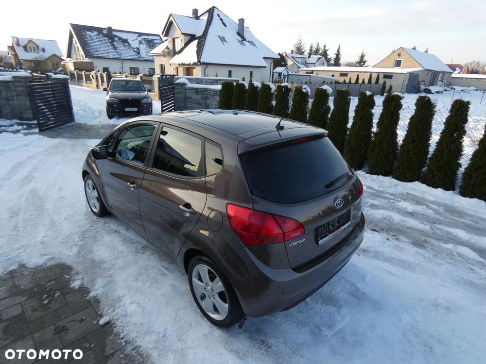 Kia Venga 1.6 CVVT Dream Team Edition - 12