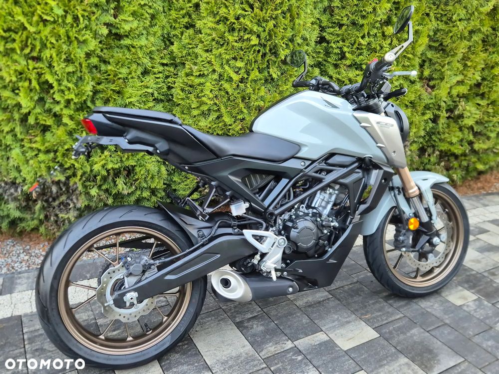 Honda CB - 3