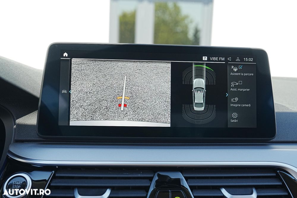 BMW Seria 5 530e xDrive AT PHEV - 25