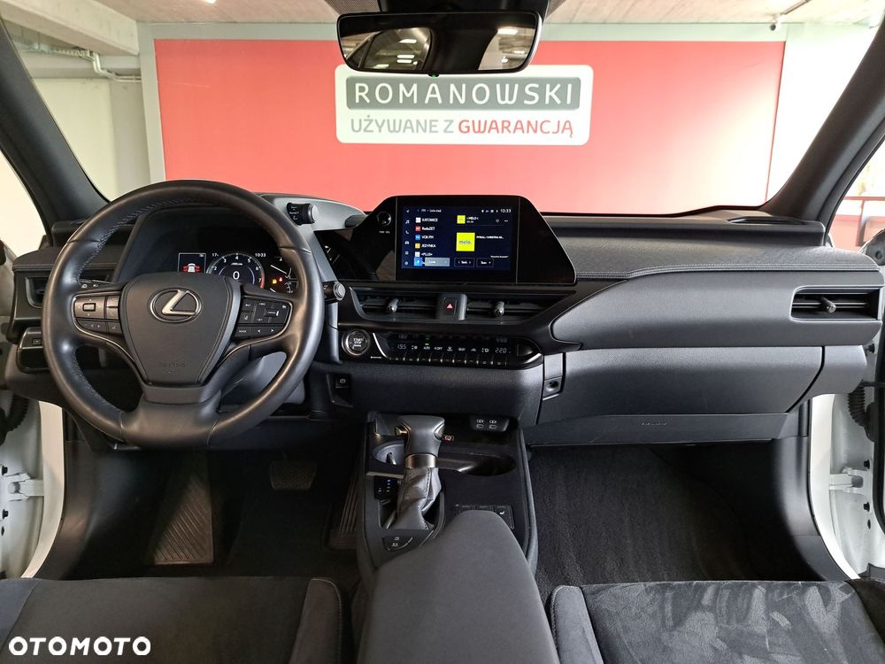 Lexus UX - 19