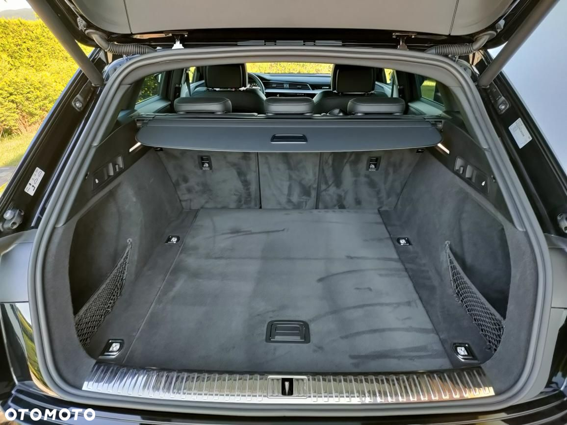 Audi e-tron 55 Quattro S Line - 27