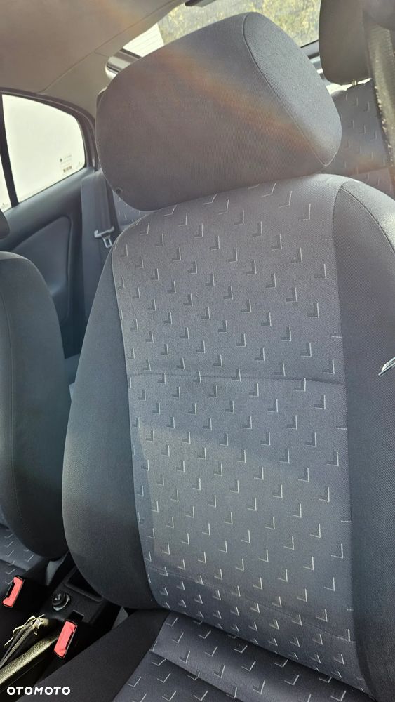 Skoda Octavia 1.4 Tour - 29