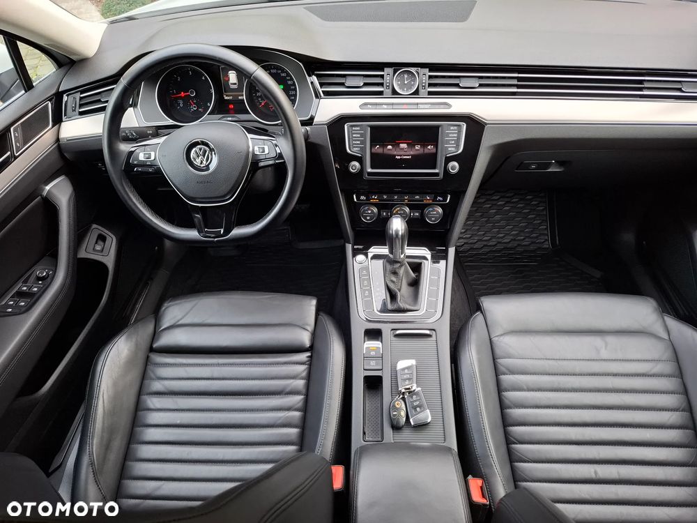 Volkswagen Passat 2.0 TDI BMT Highline DSG - 8