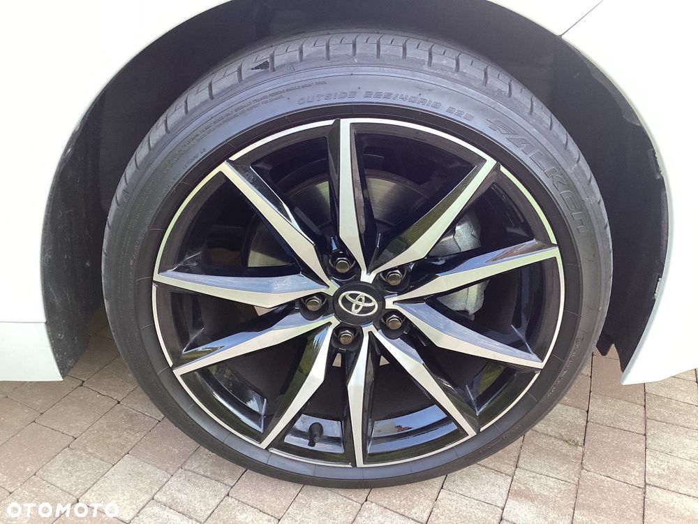 Toyota Corolla 2.0 Hybrid GR Sport - 35